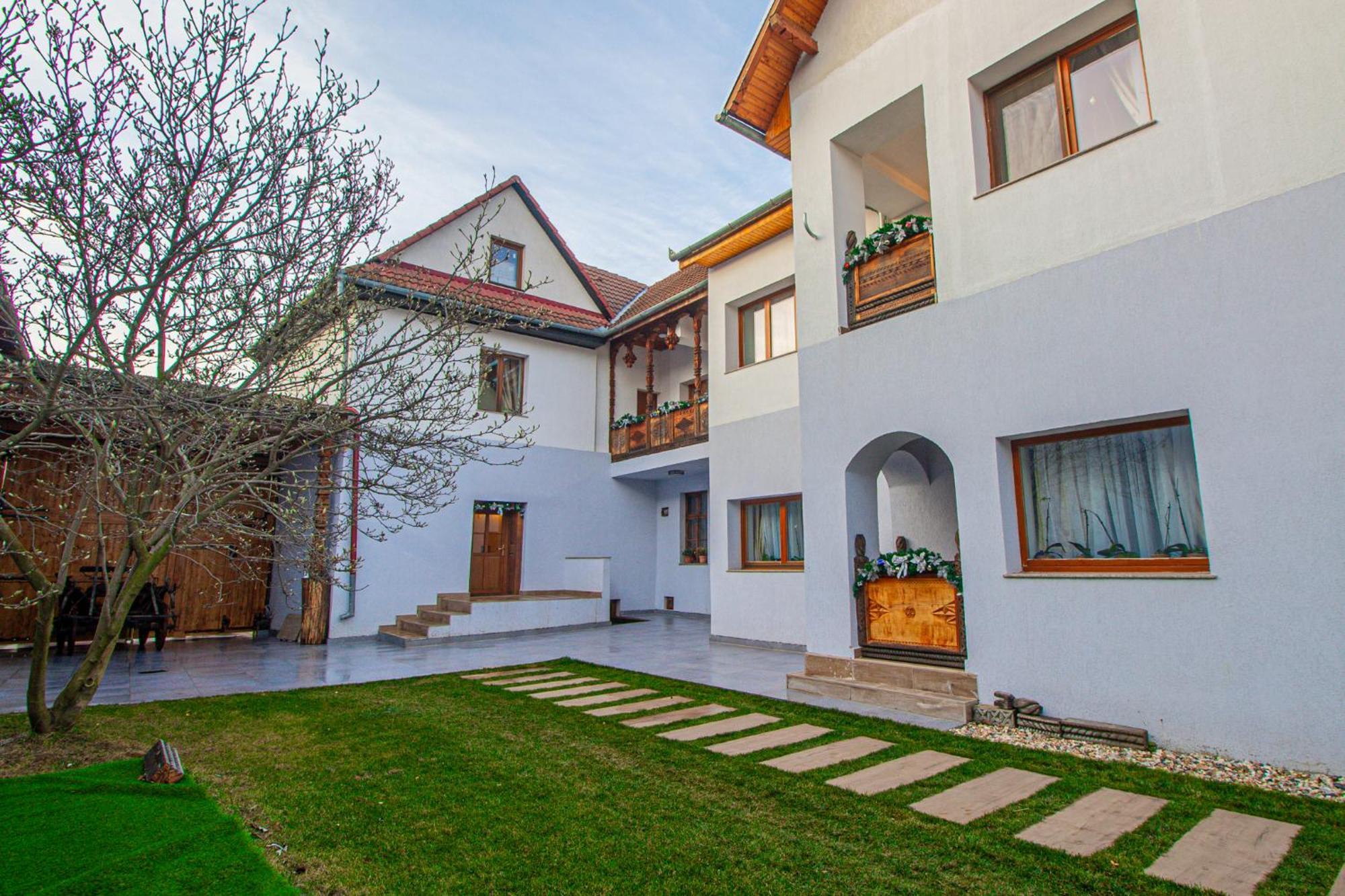 Hotel Runca-N Rai Cristian  Exteriér fotografie